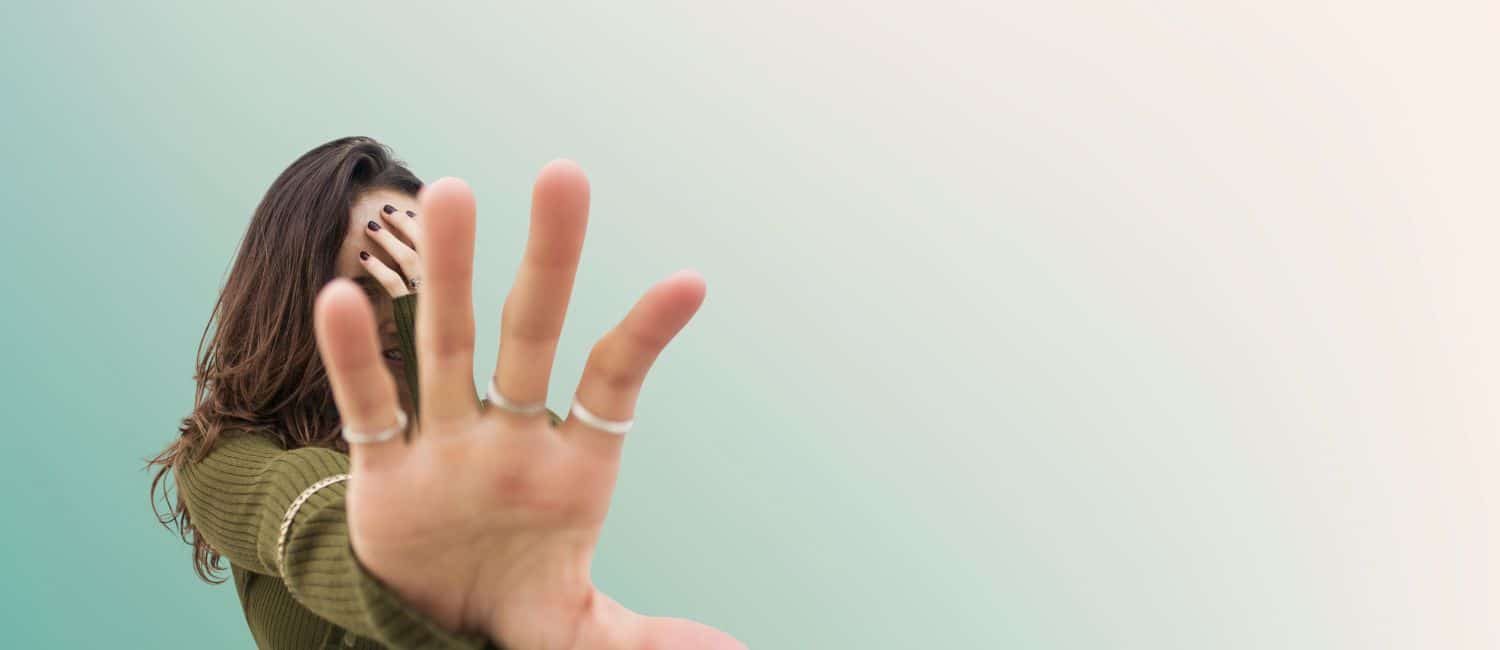 Stil zijn en jezelf niet uitspreken